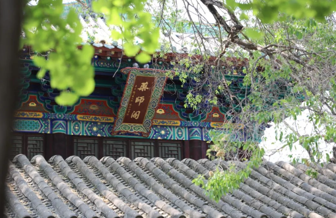 The Architectural and Sculptural Art of Shaolin Temple